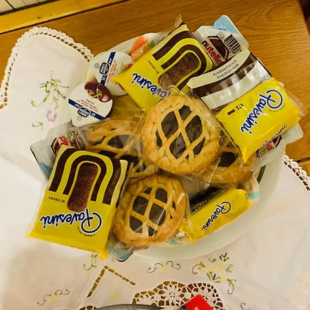 公寓 A Due Passi Dal Centro 2 Matrimoniali Wifi *